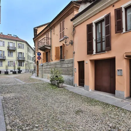 Donna Elena - Daire Asti